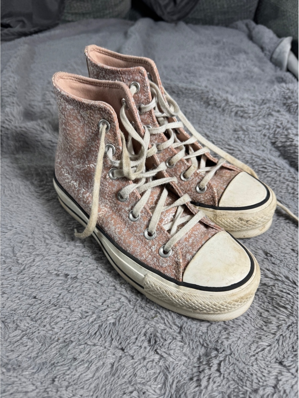 Converse Chuck Taylor All Star High Top Sneakers Size 6 Women - Picture 1 of 6